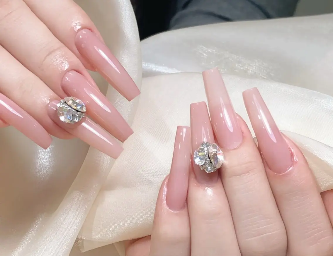 ネイル ハンドネイル 🍑 momo_nailのネイルデザイン
