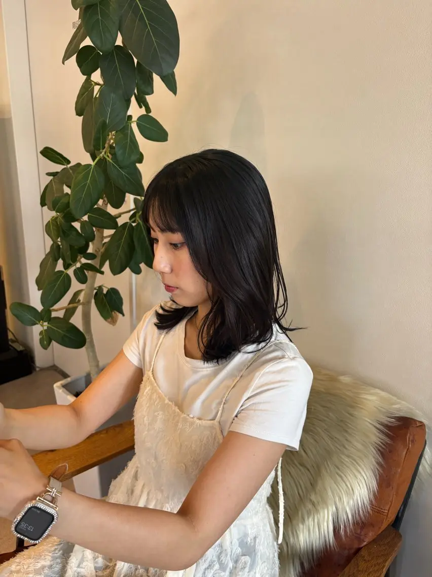 ミディアム くびれヘア 顔周りカット レイヤーカット こころ🎀/ ボブ、透明感カラーのヘアスタイル