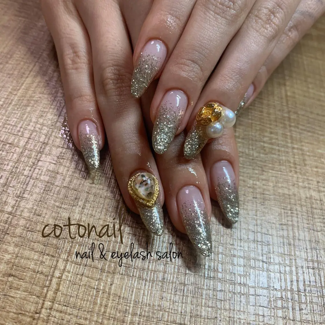 ロング ネイル ハンドネイル ツメトマツゲ .のネイルデザイン