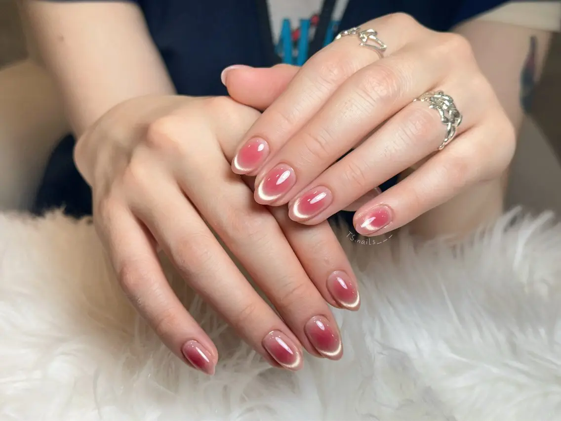 ネイル キラキラネイル マグネットネイル 持ち込み シンプルネイル ハンドネイル フットネイル ハンドケア TS. nails___のネイルデザイン