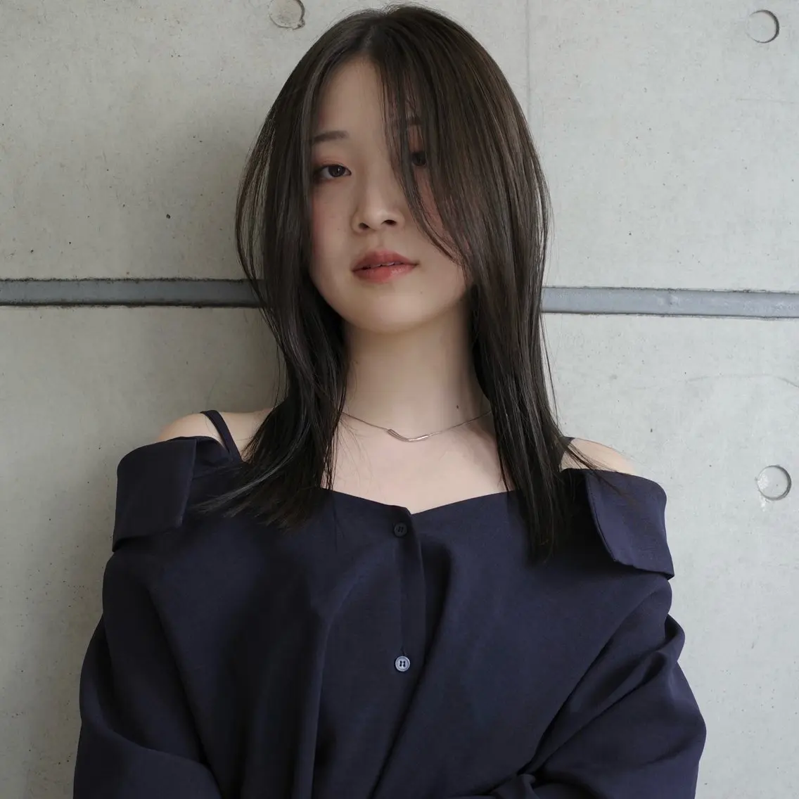ミディアム カラー ベージュカラー 透明感カラー グレージュ オリーブグレージュ オリーブグレー カット ヘアカラー トリートメント nonoka オリーブ/レイヤーのヘアスタイル