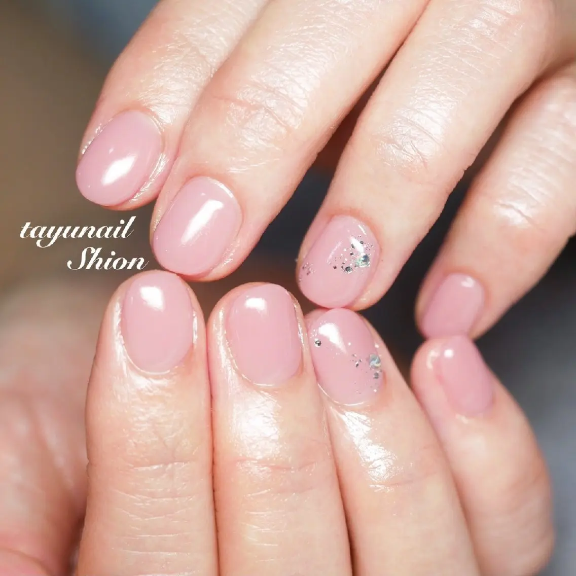 ネイル ジェルネイル 氷ネイル・うるうるネイル ラメ(グリッター) パラジェル ピンク ネイルサロン 【たゆnail】のネイルデザイン