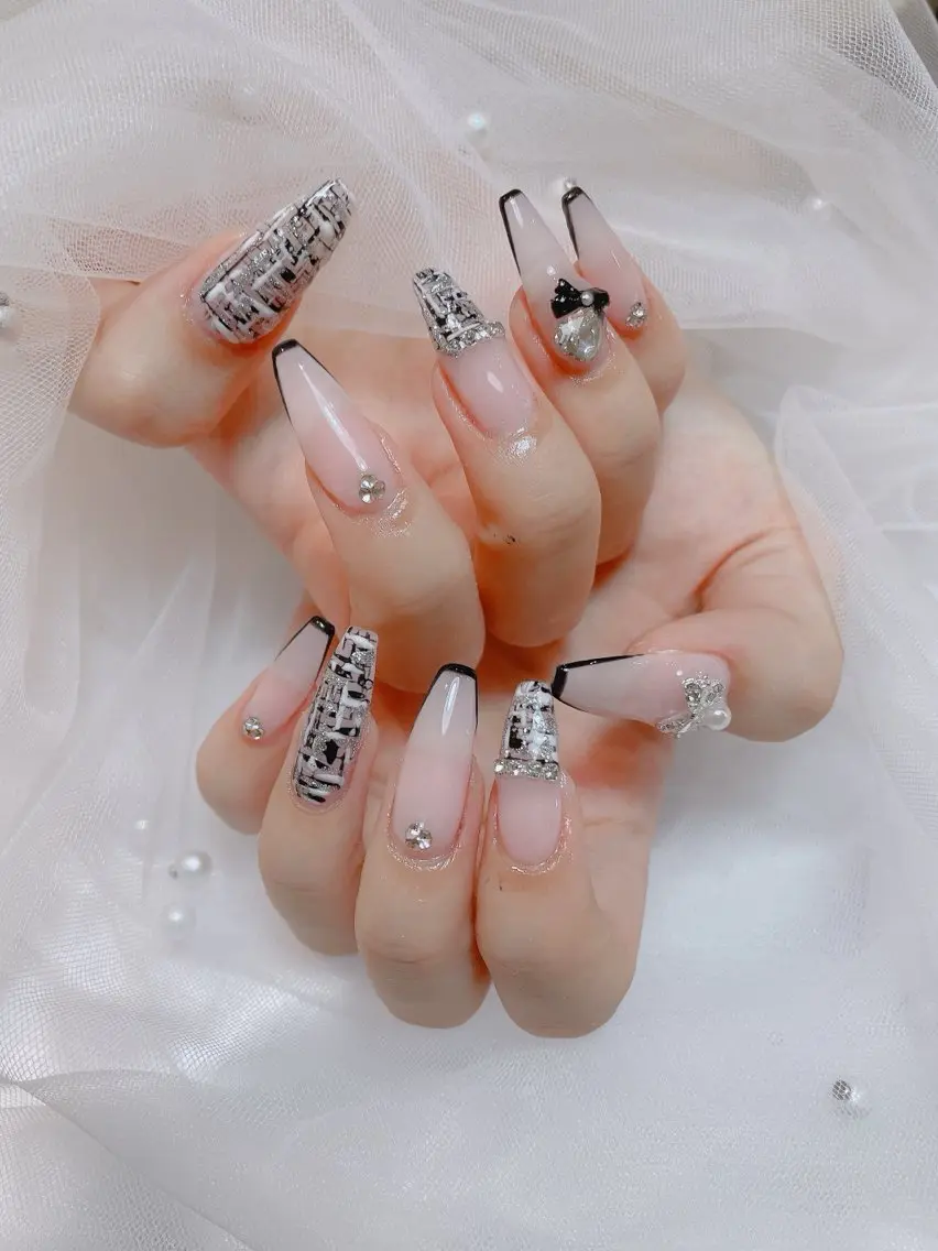 オフなし💅人気No.2 10本アート&シールつけ放題の写真