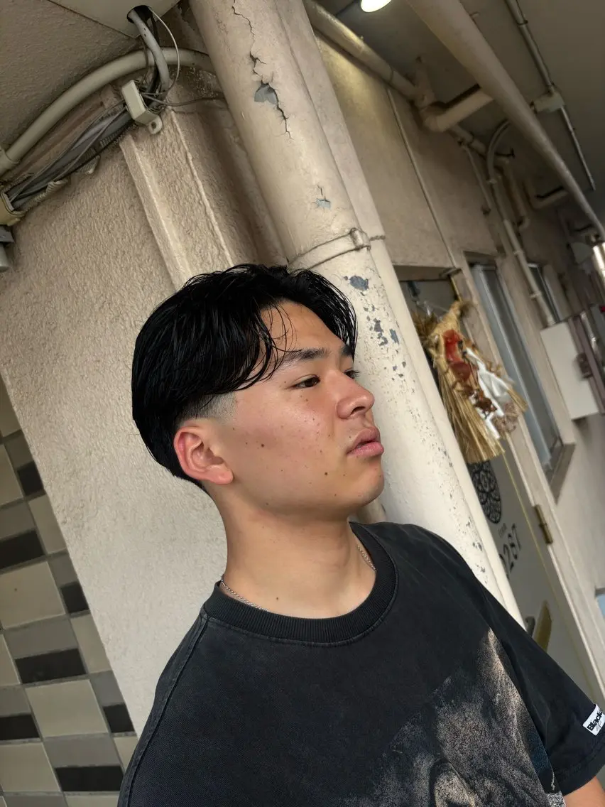 ショート メンズ センターパート フェードカット カット 中目黒メンズカット 佐藤京介のヘアスタイル