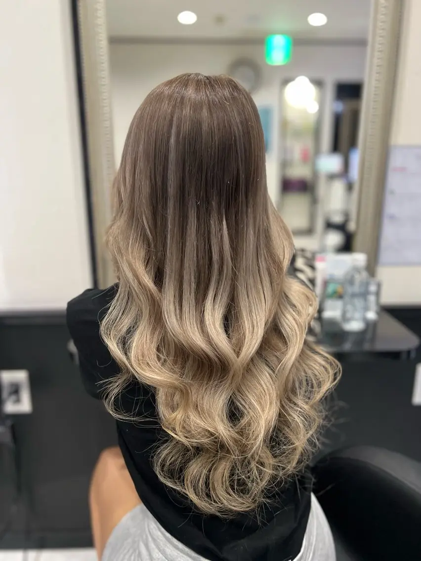 ロング カラー プルエクステ グラデーションカラー グレージュ エクステ ヘアカラー トリートメント エクステ YUDU🍊 germe/ジェルムのヘアスタイル