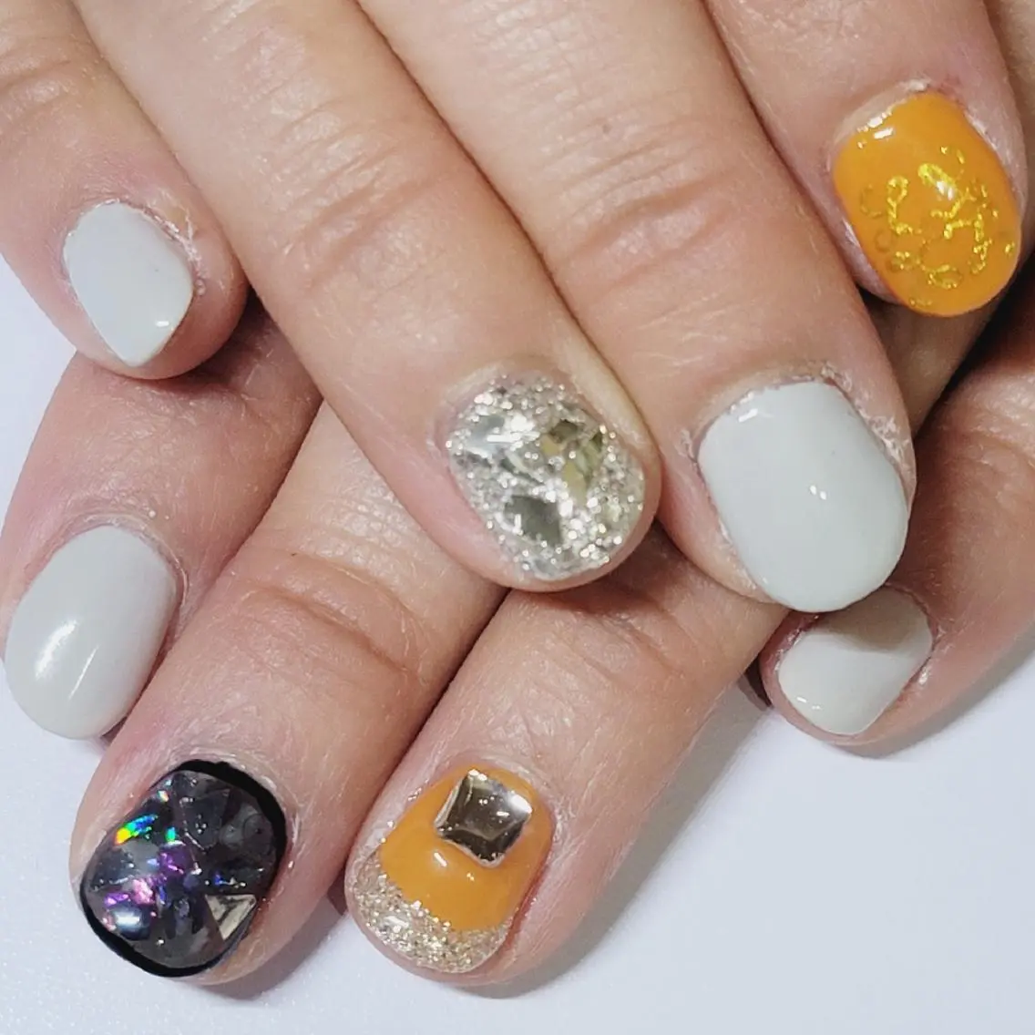 ネイル アートネイル キラキラネイル ニュアンスネイル ワンカラーネイル ハンドネイル よしだ ひろきのネイルデザイン