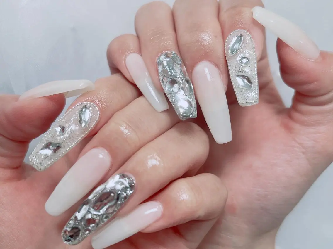 ネイル ロングネイル ハンドネイル Elegant beautyのネイルデザイン