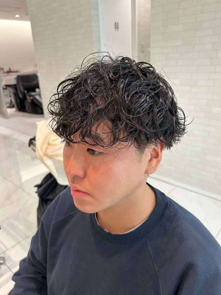 土日限定 似合わせカット+パーマ 6600円の写真