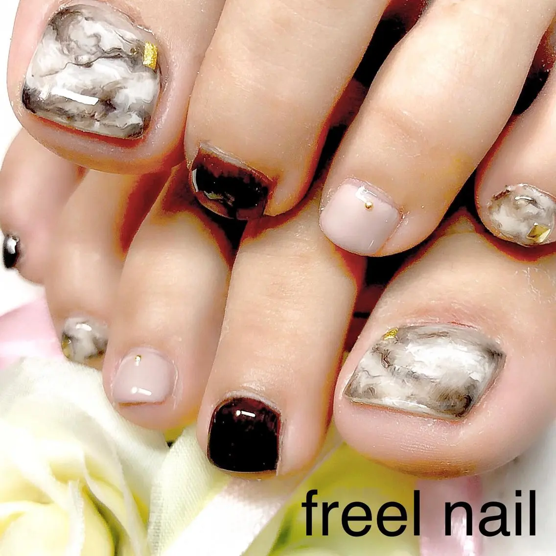 ネイル フットネイル freel Beautyのネイルデザイン
