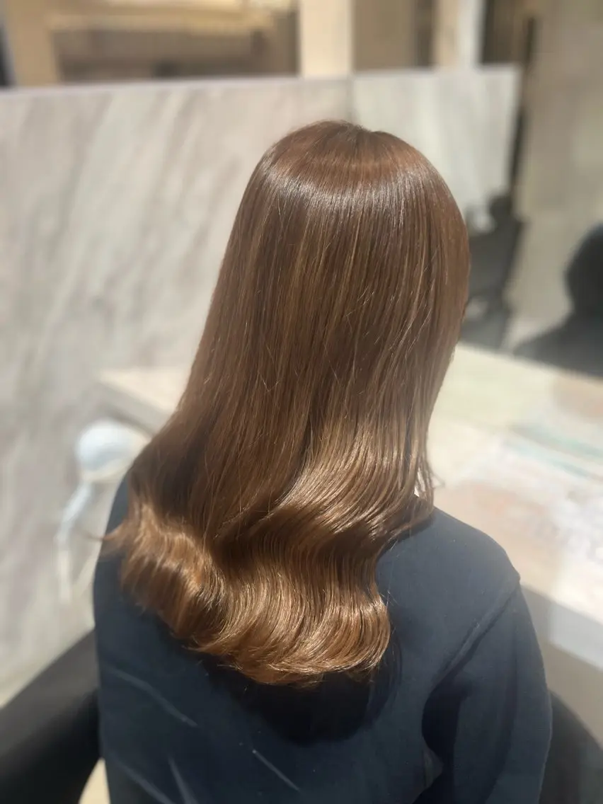 セミロング ヘアカラー 山内 心春のヘアスタイル