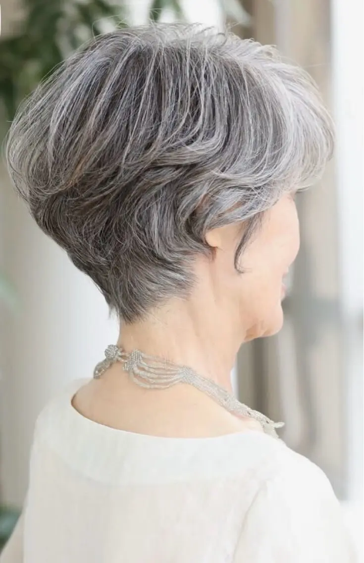 ショート カット 🃏リンクスハート ♥️綿松彩乃♥️のヘアスタイル