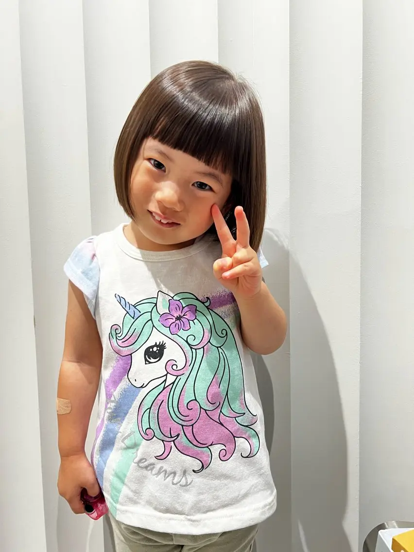 ショート オン眉 カット 山本 麗のヘアスタイル