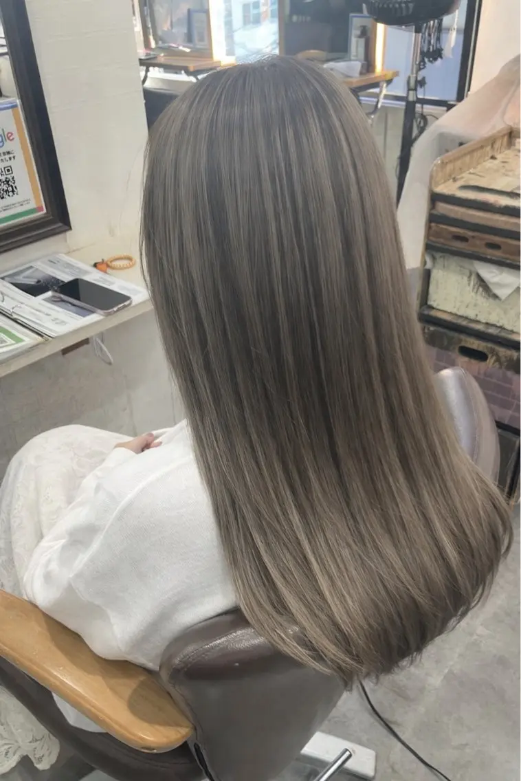 【1日3名限定!】【バレイヤージュ】カラー+カット!14980円の写真