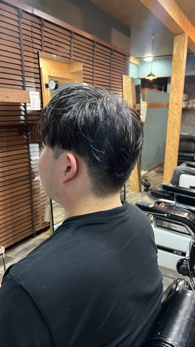 ミディアム センター分けマッシュ 募集中‼️荻沼快のヘアスタイル