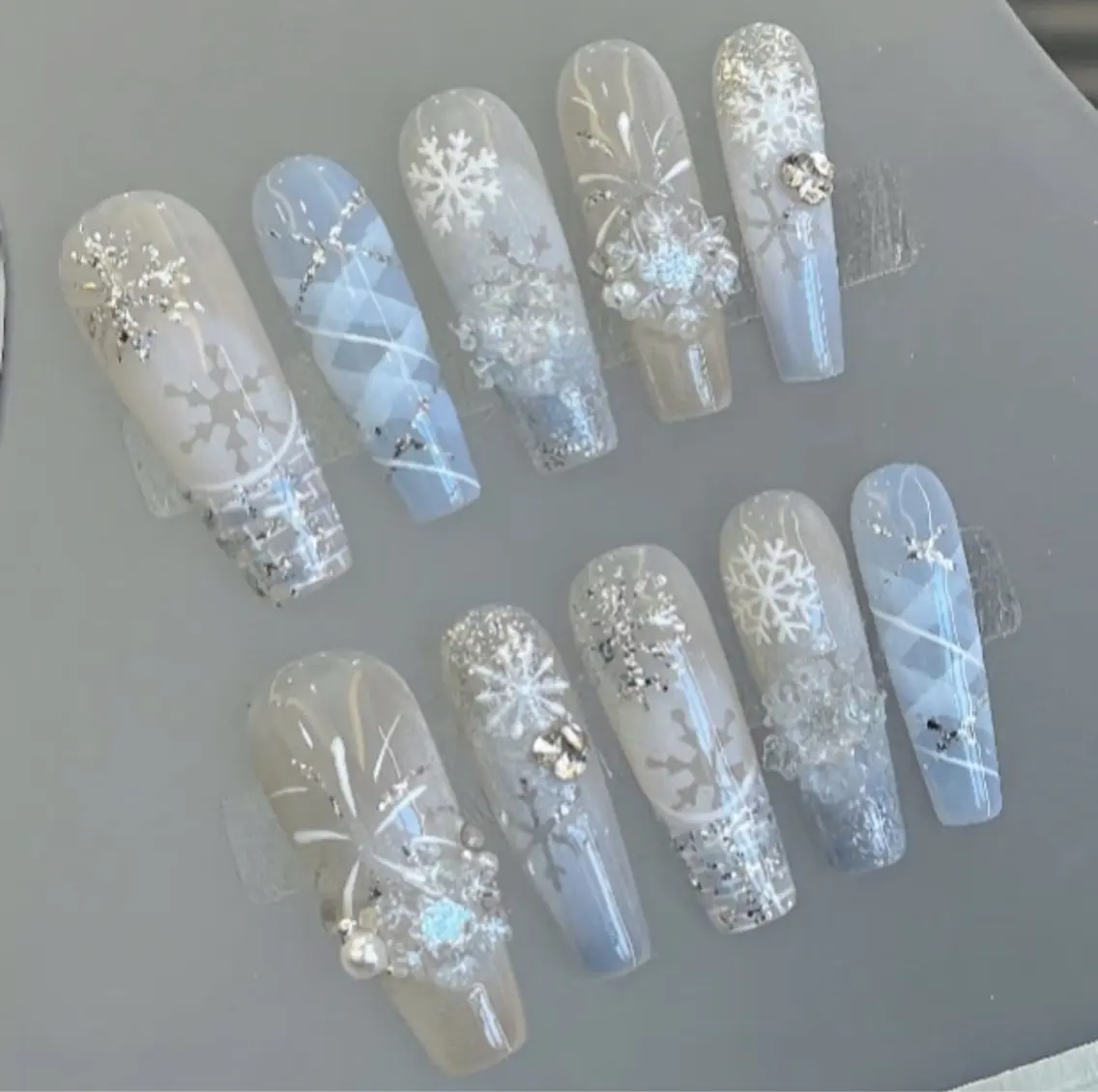 ネイル ニュアンスネイル オフィスネイル ワンカラーネイル シンプルネイル ワンホンネイル ハンドネイル ハンドケア Sun Nail 池袋のエステ・リラクイメージ