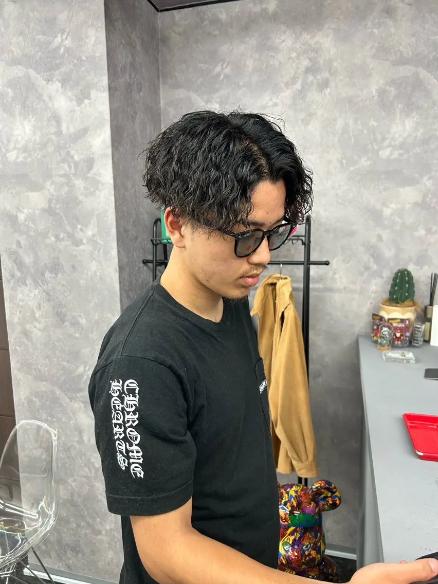 パーマ メンズ メンズパーマ 波巻きパーマ ニュアンスパーマ カット パーマ メンズ特化美容師 yuuriのヘアスタイル