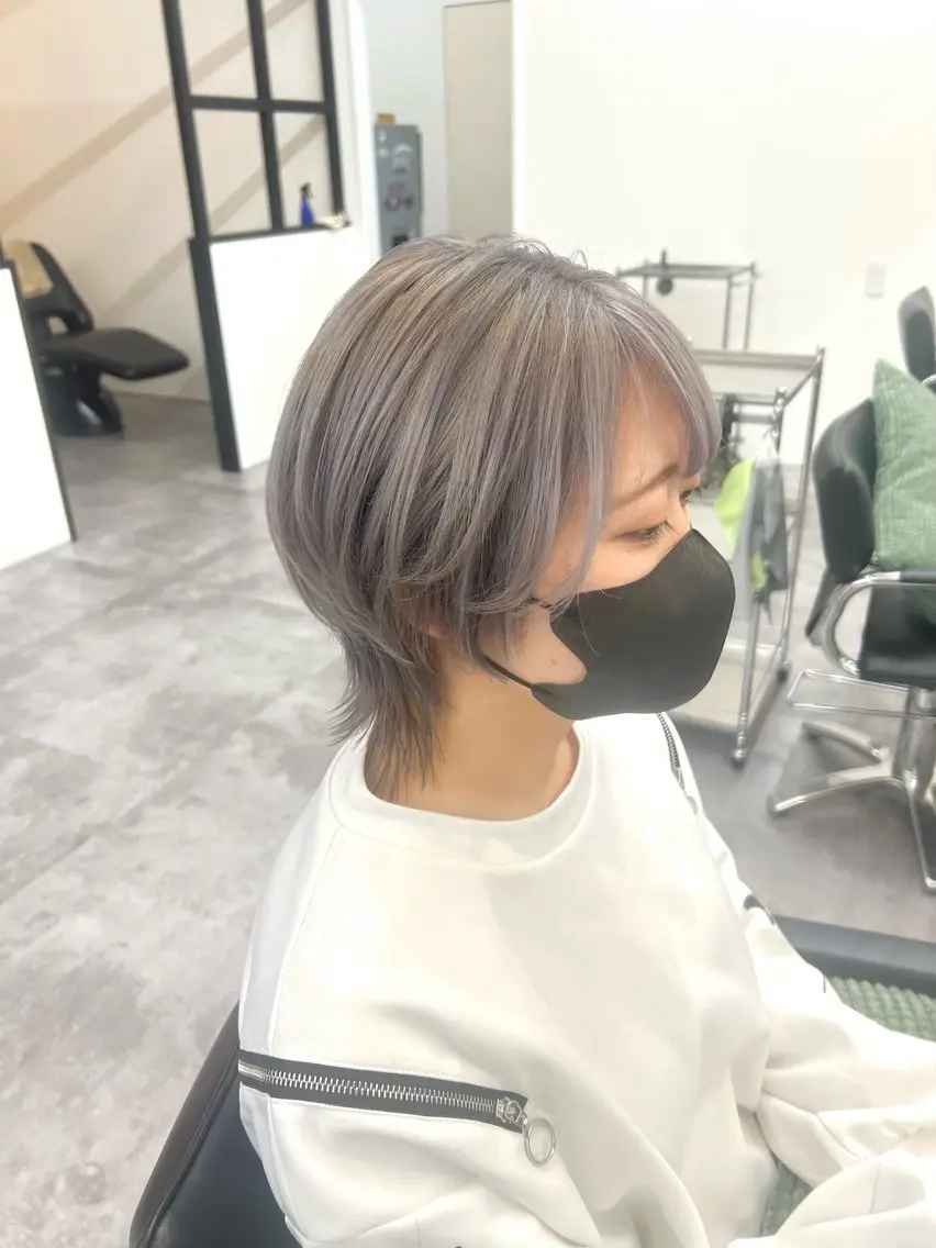 ショート カラー シルバー ウルフカット ✨NOMAD印西✨ 黒川勇輝のヘアスタイル