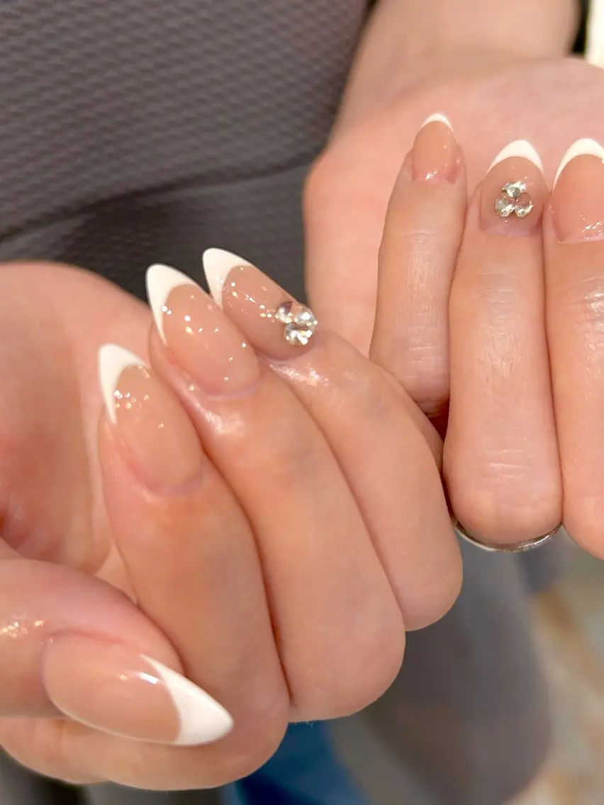 ネイル フレンチネイル キラキラネイル オフィスネイル ピンク ピンクベージュ ハンドネイル Lily nailのネイルデザイン