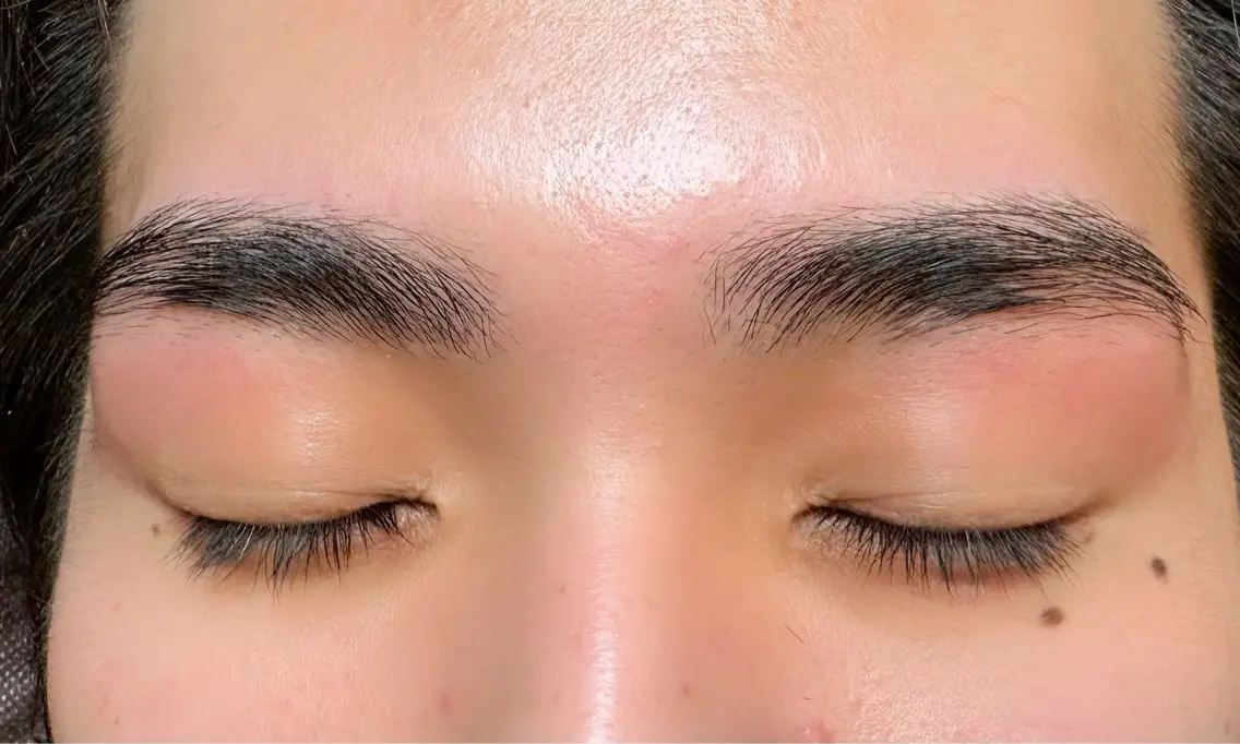 メンズ アイブロウ メンズアイブロウ 千葉 美咲のネイルデザイン