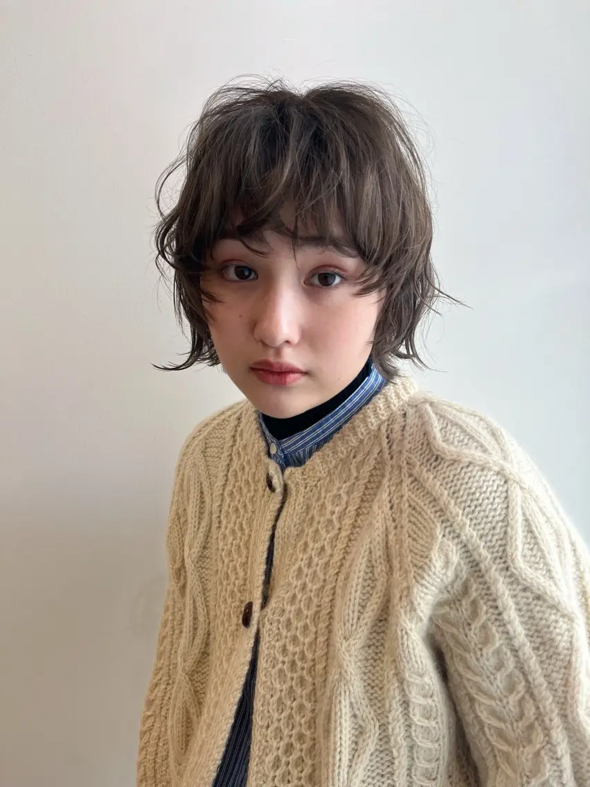 ショート 新井 英美のヘアスタイル