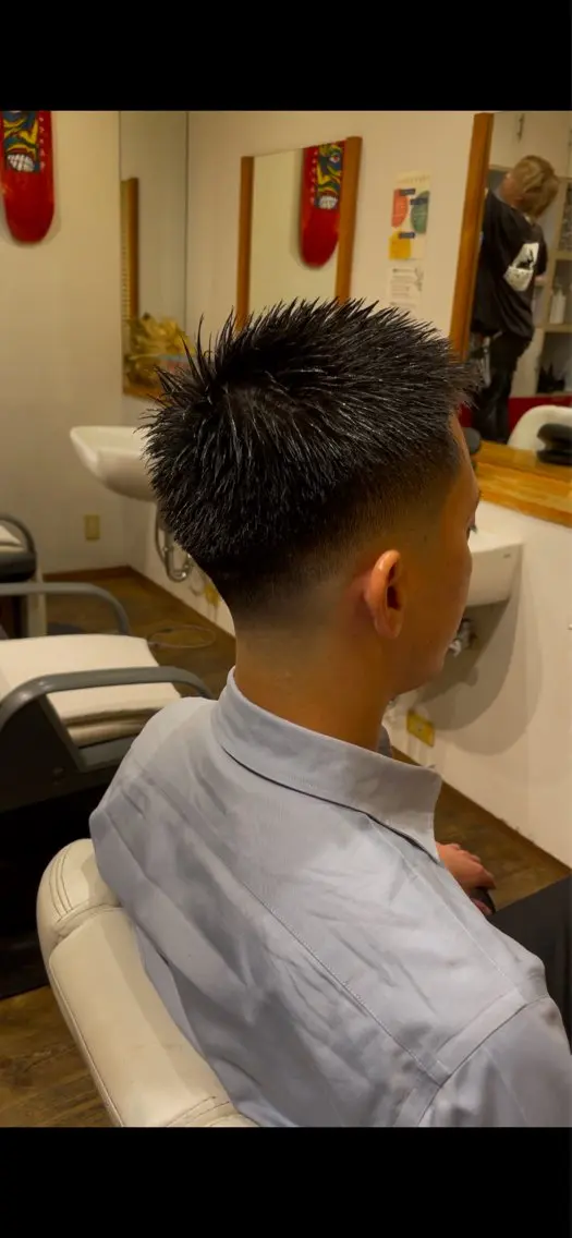 ショート メンズ フェードカット 椿 大輔のヘアスタイル