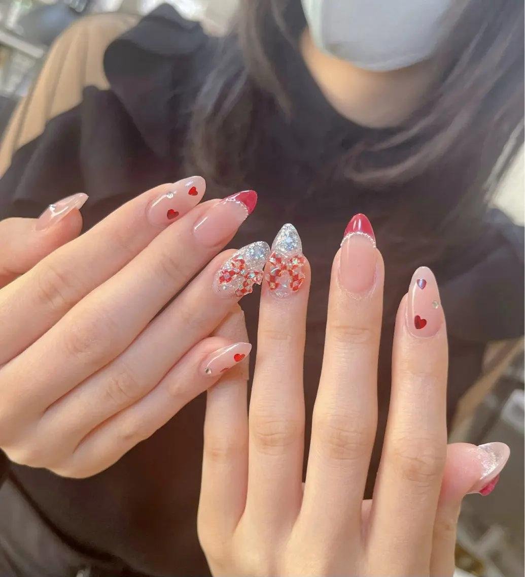 セミロング めぐみのネイルサロン スタッフ練習のネイルデザイン
