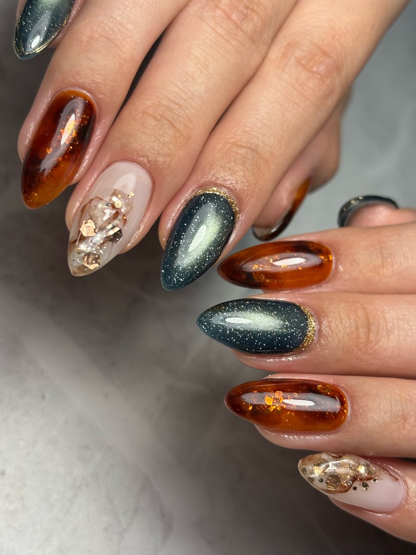 ネイル べっ甲ネイル nail salon Welinaのネイルデザイン
