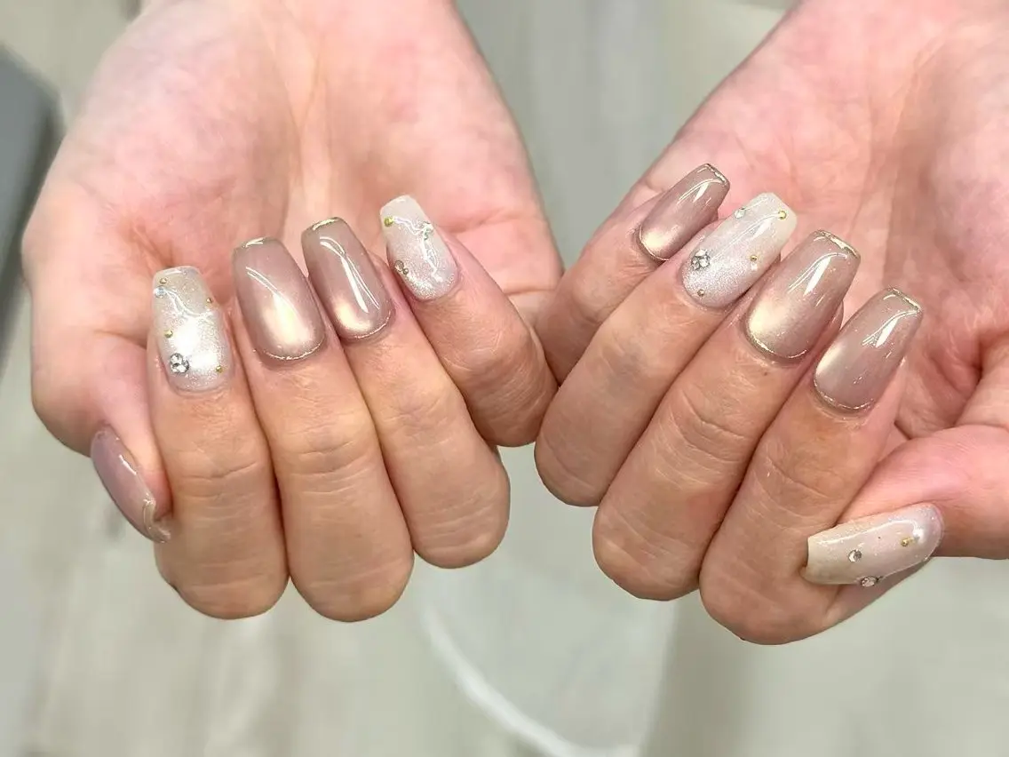ネイル オーロラネイル フレンチネイル ジェルネイル ガラスフレンチ 氷ネイル・うるうるネイル ハンドネイル OCEAN nail パラジェル 取扱い店のネイルデザイン