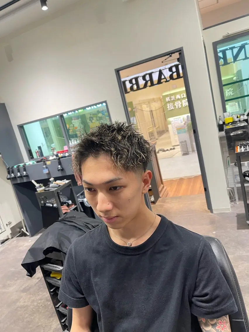 ショート 吉岡 剛のヘアスタイル