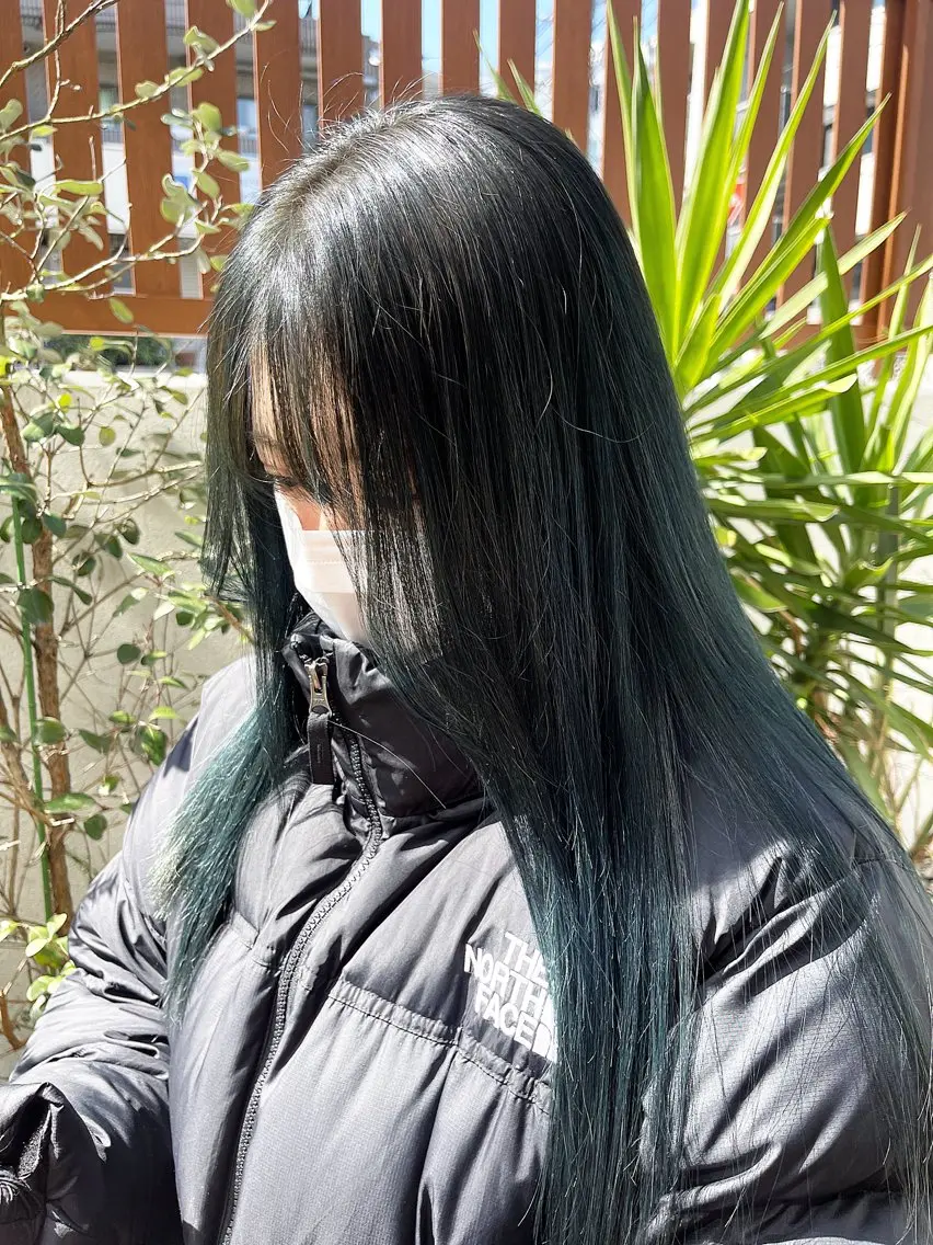 カラー ブリーチ ブルーカラー ブリーチなしカラー ヘアカラー 🌱ONE003🌱 原田涼香のヘアスタイル