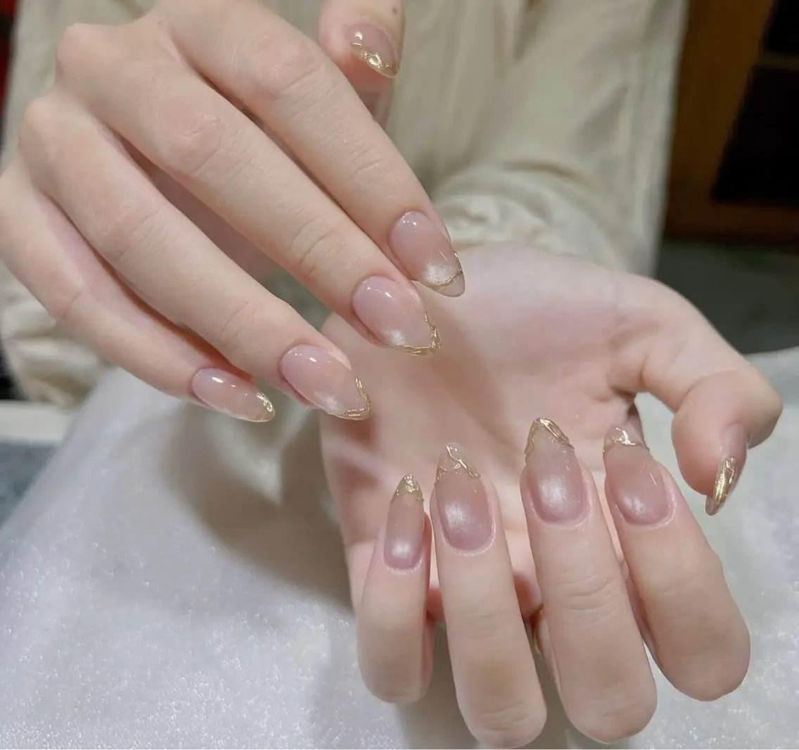 ネイル ハンドネイル T.Lee Nail Lilyのネイルデザイン