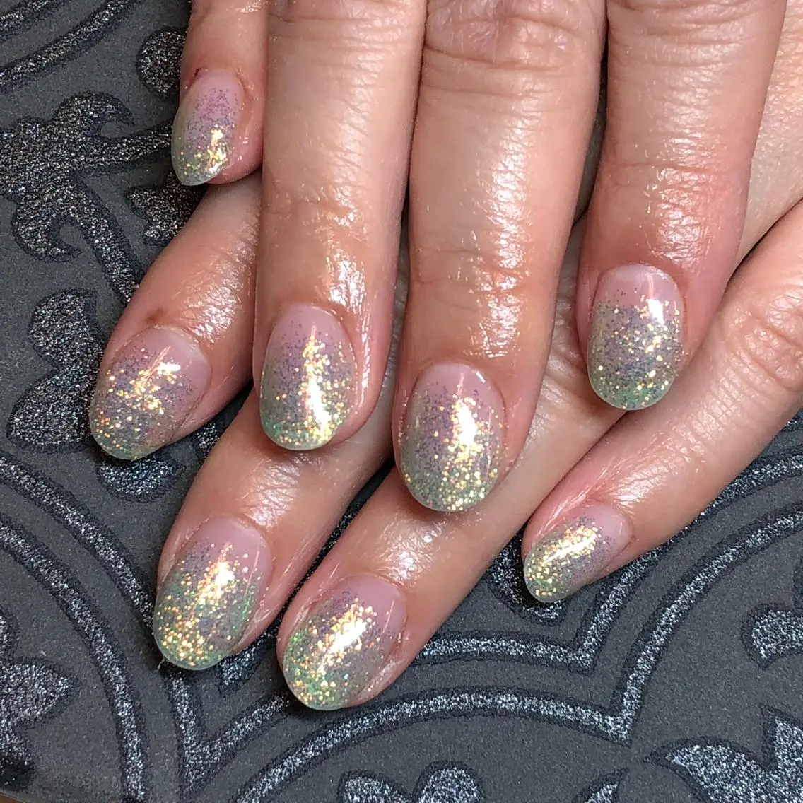 ネイル グラデーション ラメ(グリッター) ラメグラデーション KIREIE NAILSのネイルデザイン