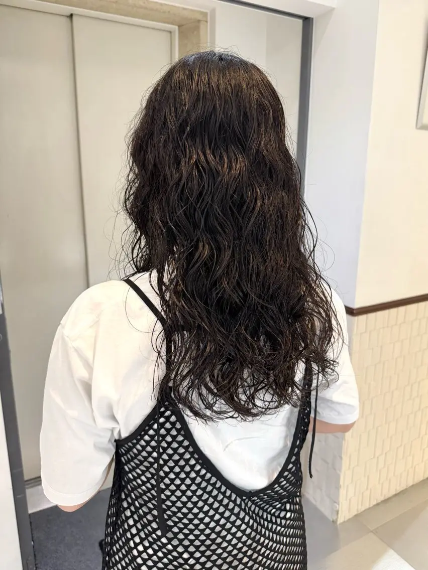 ロング パーマ ロング カット パーマ トリートメント デジタルパーマ 🌀ボブ　萩原　龍のヘアスタイル