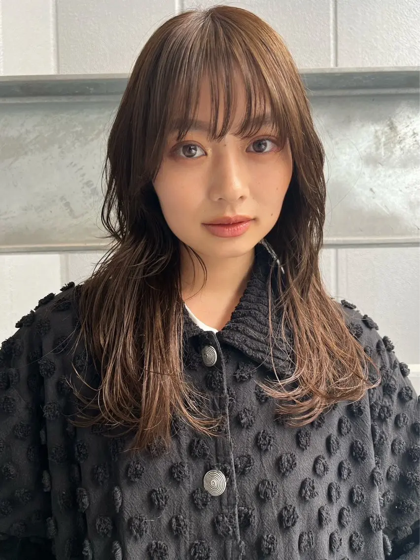 ミディアム ミディアムレイヤー レイヤーカット シースルーバング 渋谷美容師/ shinyaのヘアスタイル
