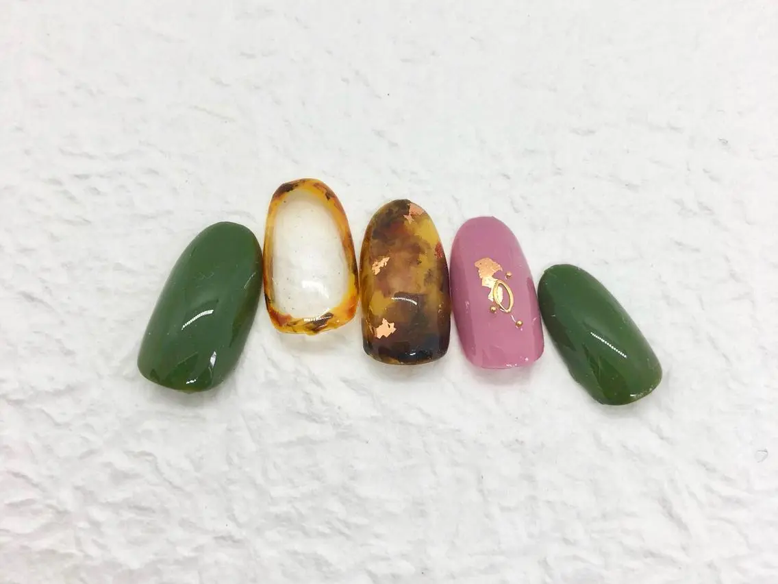 ネイル べっ甲ネイル TRAM-nail moriizumiのネイルデザイン