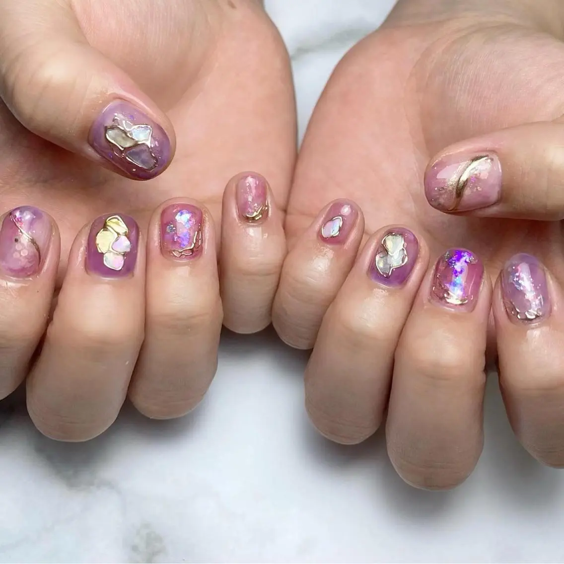 ネイル キラキラネイル ミラーネイル ニュアンスネイル ショートネイル ameria meguのネイルデザイン