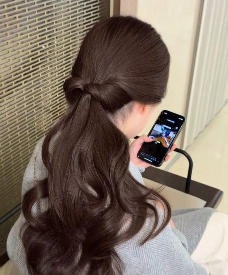 ロング カラー カット ヘアカラー 透明感ベージュ×レイ ヤーカット🎀セナのヘアスタイル