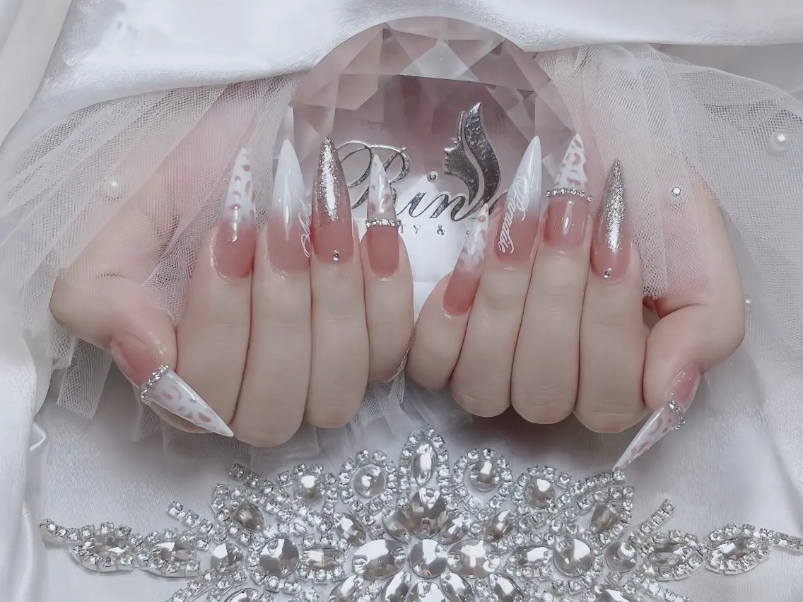 メンズ キッズ ネイル メンズ韓国風 ハロウィン べっ甲ネイル ブルー 長さ出し ハンドネイル Rin Nail 新大久保店のネイルデザイン