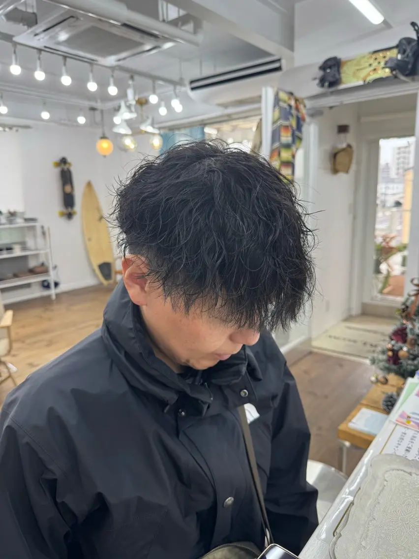 ショート パーマ メンズ メンズパーマ 波巻きパーマ メンズ特化サロン ユウヘイのヘアスタイル