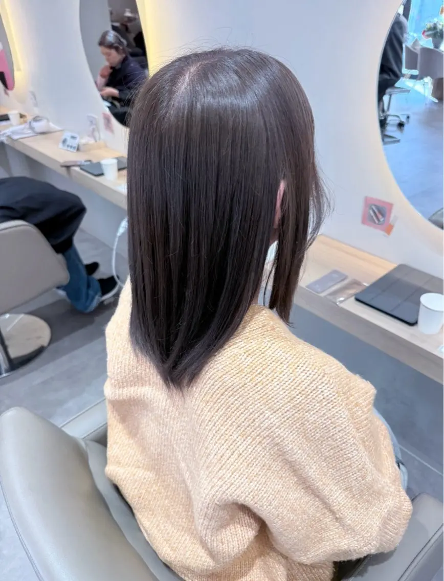 ミディアム ヘアカラー 🩵透明感カラー🩵 TOMOのヘアスタイル