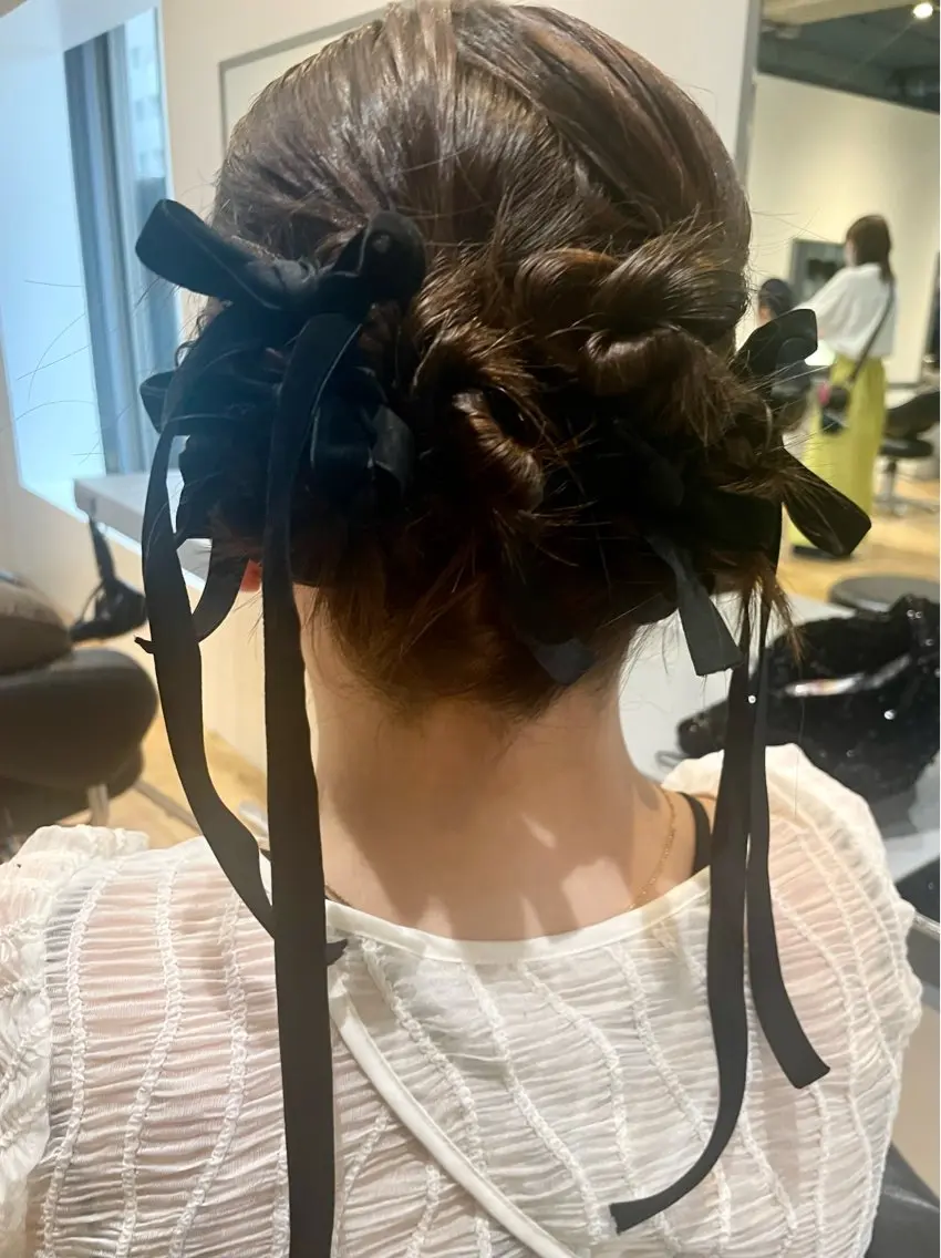 セミロング ヘアアレンジ HIQU ROOM 💫yuka.のヘアスタイル