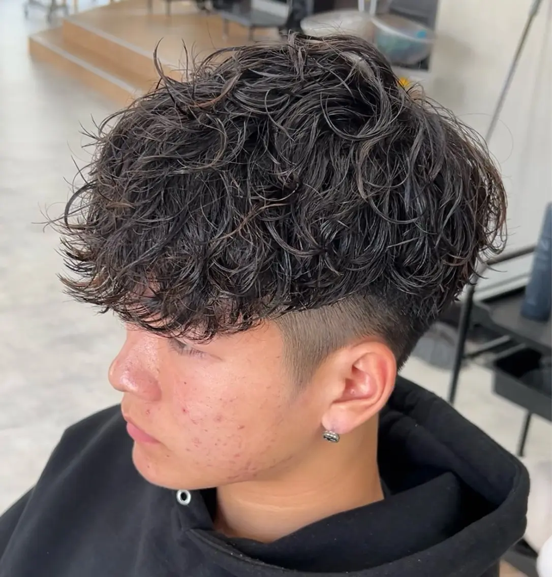 ショート パーマ メンズ メンズパーマ スペインカール スパイラルパーマ メンズパーマ/ 新潟駅/佐藤裕のヘアスタイル