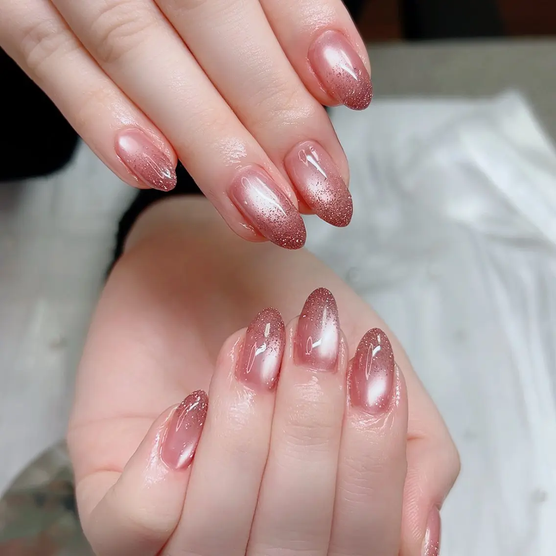 ネイル オーロラネイル ミラーネイル オフィスネイル ワンカラーネイル シンプルネイル ハンドネイル Cute Tips nailのネイルデザイン