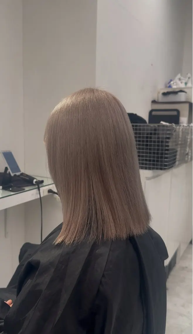 ロング カラー ヘアアレンジ 透け上品ハイトーン 職人ゆうと🤍のヘアスタイル