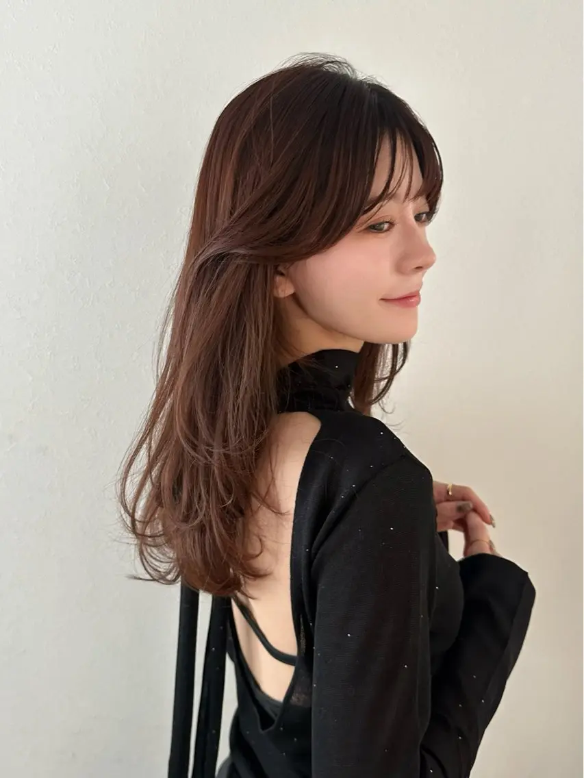 セミロング カラー カット ヘアカラー トリートメント TRENCH 相澤 果歩のヘアスタイル