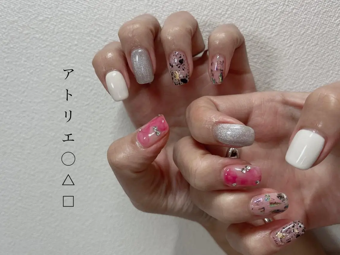 ネイル ハンドネイル アトリエ ○△□のネイルデザイン