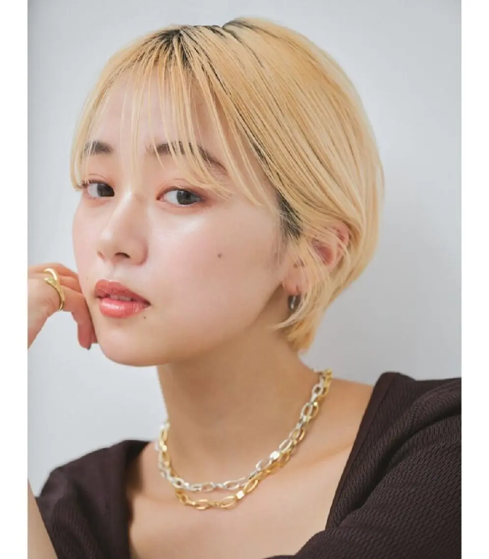 ショート カラー なかむら きくおのヘアスタイル