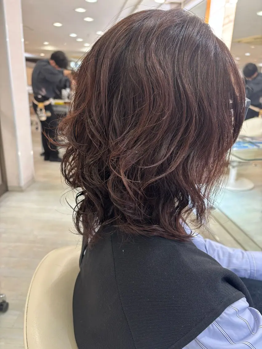 ミディアム ミディアムパーマ 鬼澤 なお子のヘアスタイル
