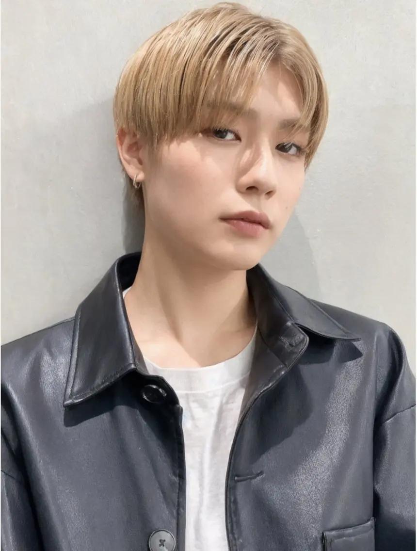 ⭐️ミニモ限定価格⭐️《メンズ限定王道ハイトーン》デザインカット+ブリーチ+透明感カラー+1stepトリートメントの写真