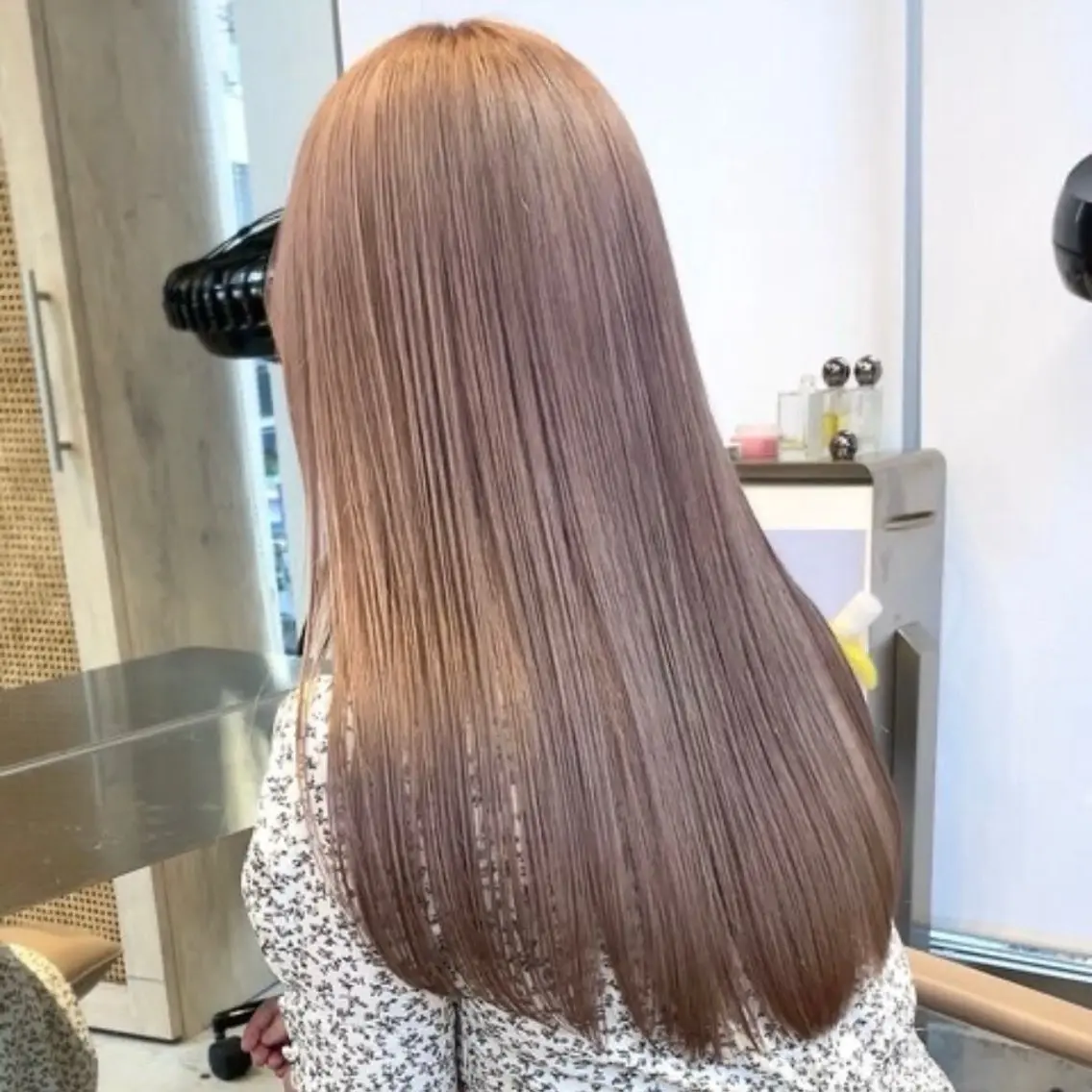 🔅ブリーチリタッチ🔅+カラー❕+𝐀𝐮𝐣𝐮𝐚トリートメント🫧の写真